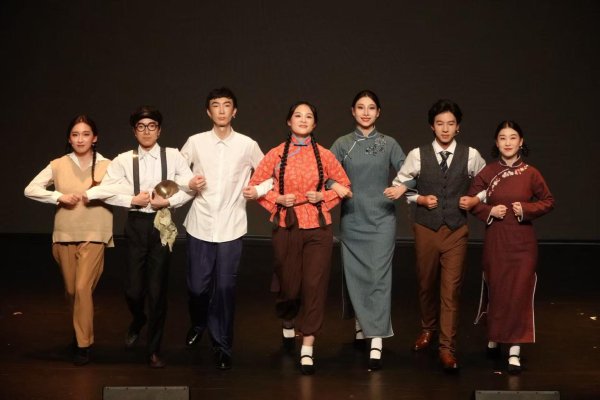 涨8配资 “国戏·1938剧团”三年打造《1938》纪念抗战胜利，致敬热血青春