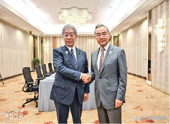 鑫配资 被中国军机近距离“教育”一通后，日外相当着王毅，做出重要承诺